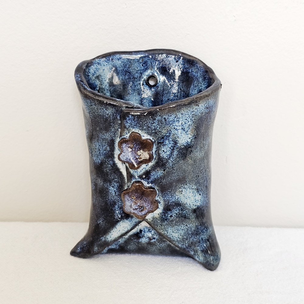 Artisan Pottery Wall Pocket Vase Handcrafted Ceramic Flower Vessel - Picture 3 of 10